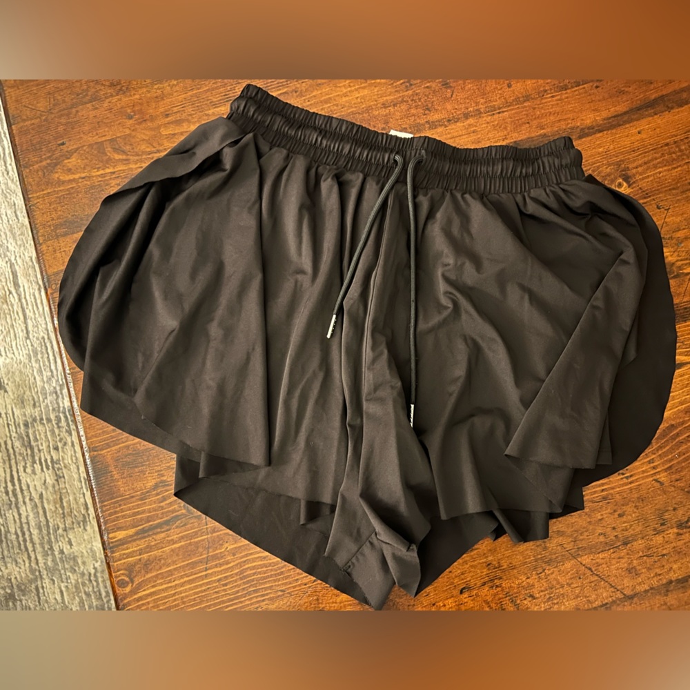 Black flowy shorts